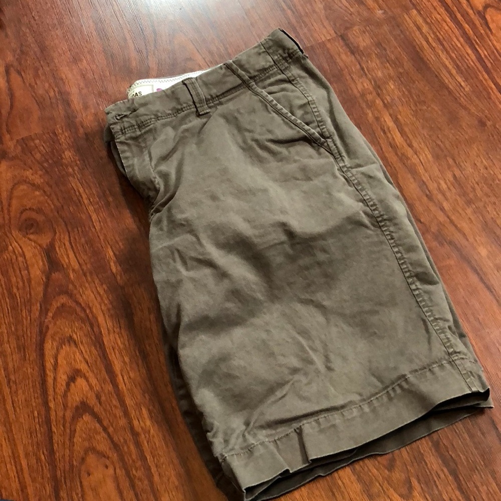 Old Navy Perfect Bermudas ❌sold❌